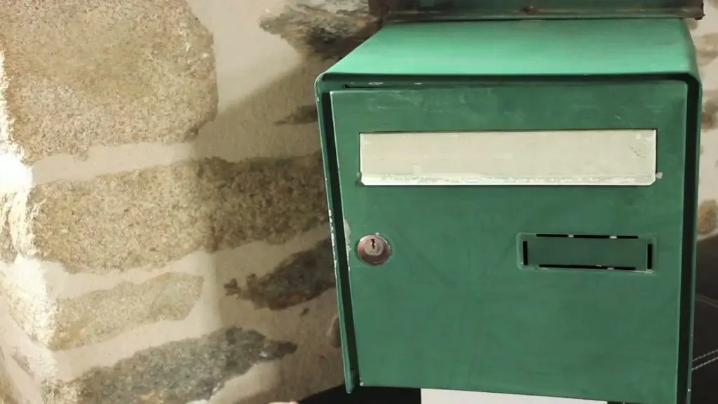Plaque boite aux lettres : Une plaque classique ?