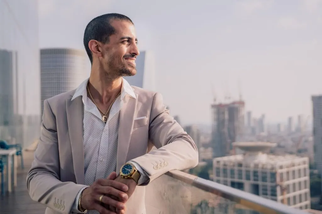 découvrez les clés du leadership efficace : inspirez, motivez et guidez votre équipe vers le succès. apprenez les stratégies essentielles pour développer vos compétences en leadership et devenir un leader respecté et influent.