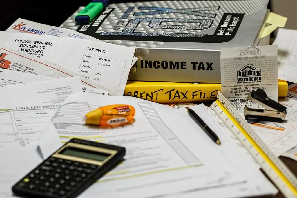 découvrez comment la fiscalité s'applique aux services cloud, les implications pour les entreprises, et les obligations réglementaires en matière de taxation numérique. comprendre la taxation du cloud pour optimiser votre conformité fiscale.