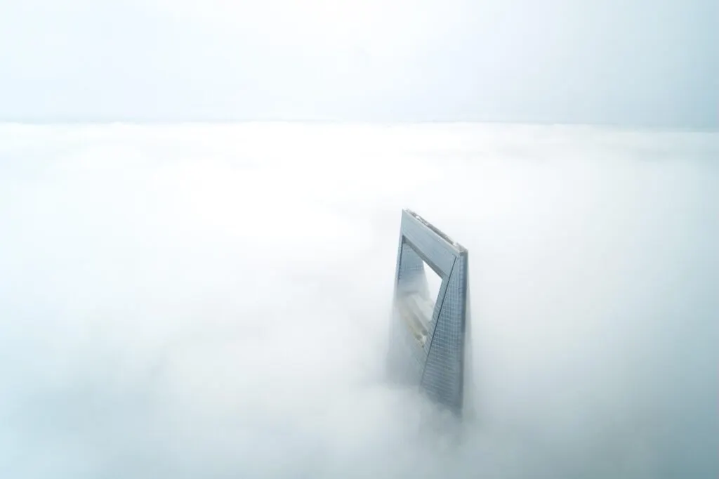 découvrez les principaux défis financiers liés au cloud computing et des solutions pour optimiser vos coûts, anticiper les dépenses imprévues et améliorer la gestion budgétaire de votre infrastructure cloud.