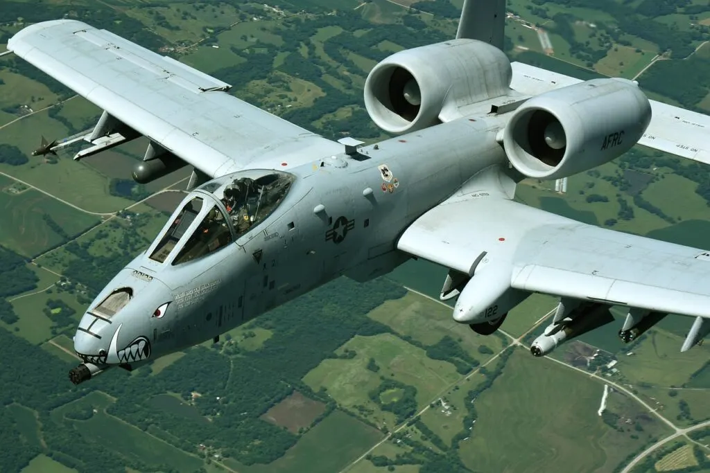 découvrez air combat cloud, une solution innovante pour la simulation et la gestion des combats aériens en temps réel, alliant technologie avancée et stratégie immersive.