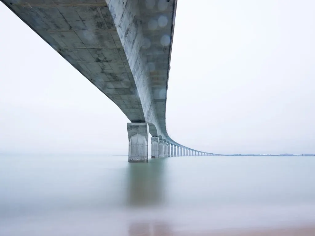 découvrez comment broadcom et vmware cloud foundation s'associent pour offrir une solution cloud intégrée, sécurisée et performante, facilitant la gestion et l'automatisation de votre infrastructure it.