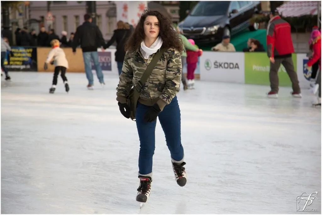découvrez la performance exceptionnelle de patinage artistique américaine, un spectacle alliant grâce, technique et passion sur la glace.