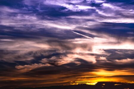 découvrez le cloud : une solution innovante pour stocker, gérer et accéder à vos données en toute sécurité, partout et à tout moment. optimisez votre productivité grâce aux services cloud adaptés à tous vos besoins professionnels ou personnels.